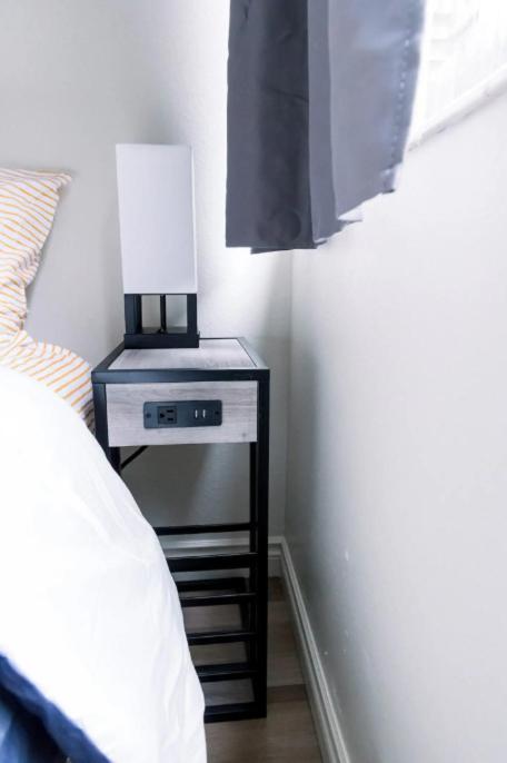 סיאטל King Bed + Studio! Free Parking, Patio, Wfh Space! מראה חיצוני תמונה